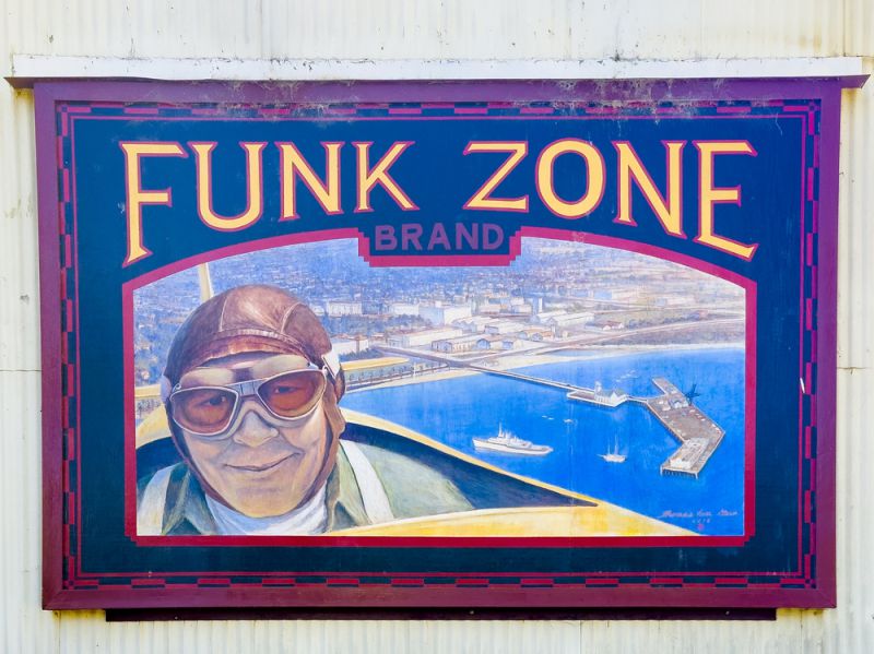 Funk Zone Scavenger Hunt In Santa Barbara