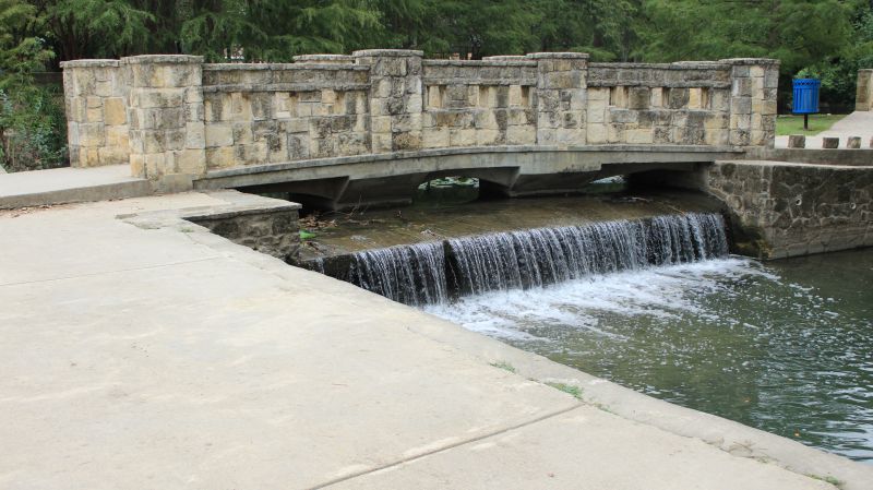 Bridge to Garden: The Brackenridge Park Clue Crawl