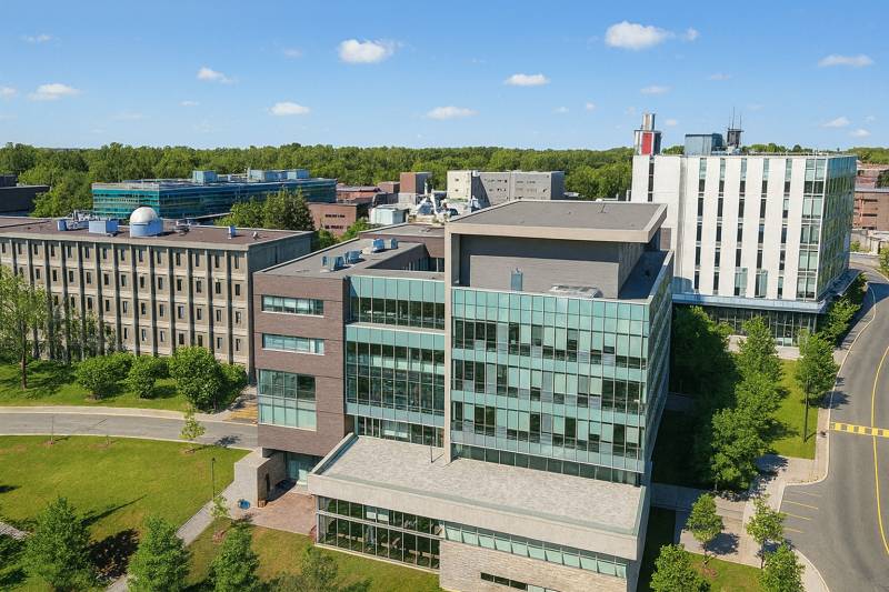 Rise of the Raven: A Carleton U Hunt