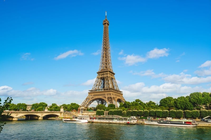 Emily’s Parisian Clues & Views