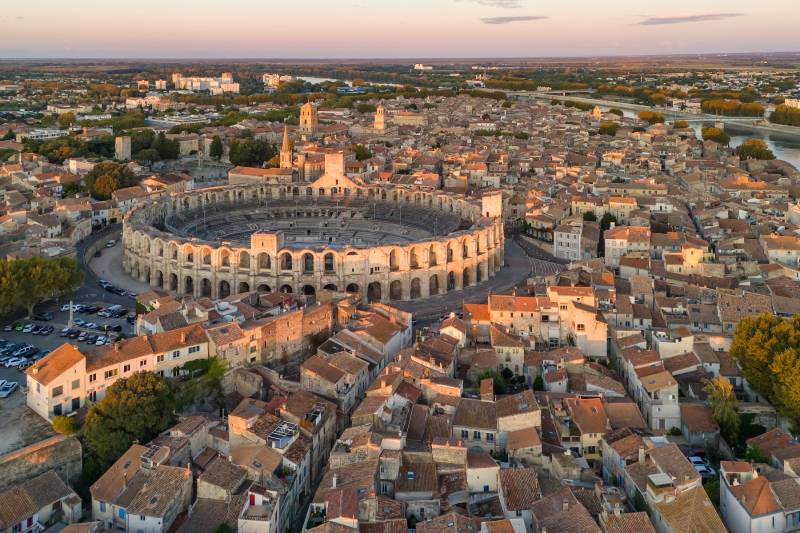 Arles Uncovered: From Easels to Empires