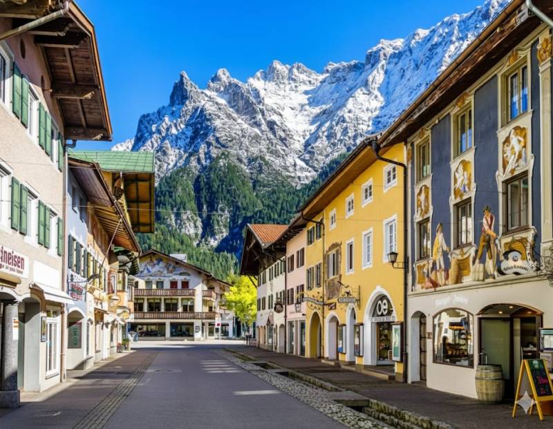 Mittenwald: A Quest in Perfect Harmony