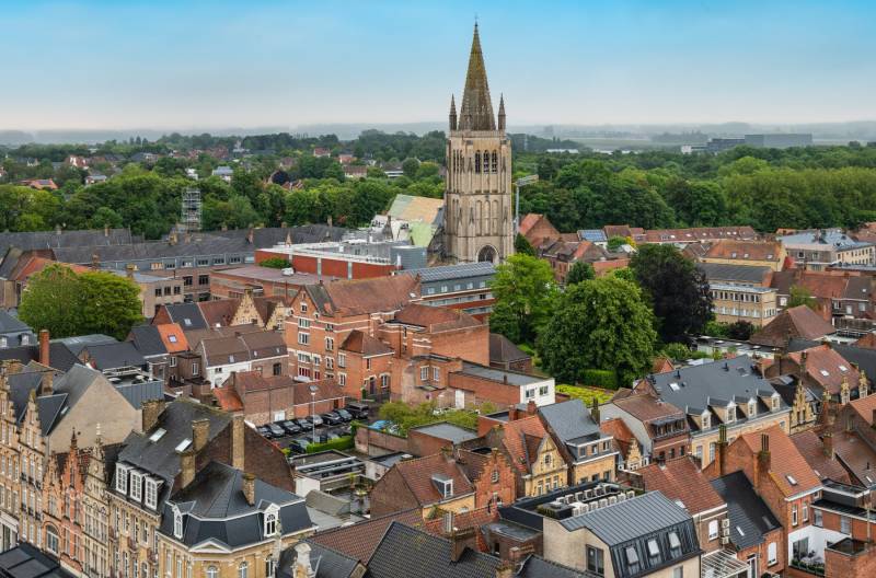 Gothic Grandeur: The Ypres Hunt