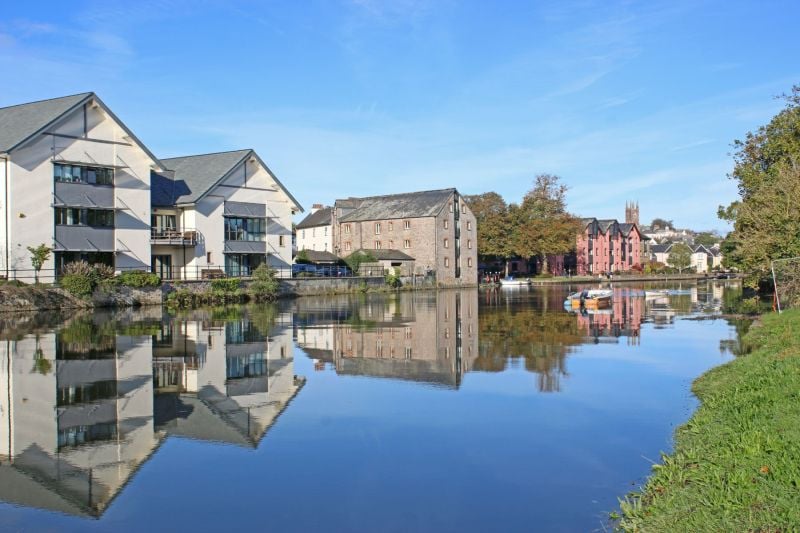 Riverside Secrets: The Totnes Hunt