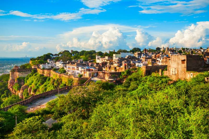 Chittorgarh's Rajput Valor Hunt