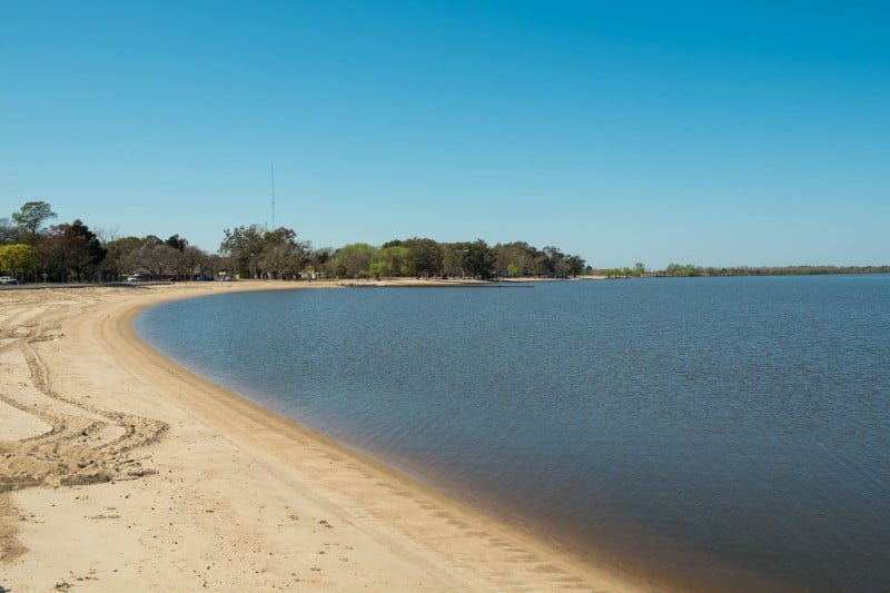 Carmelo: Between River and Vine