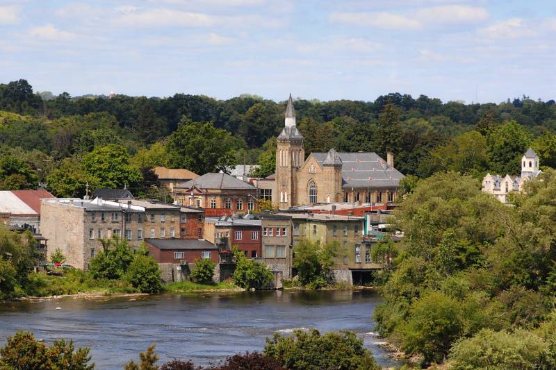 Paris Ontario Scavenger Hunt hero photo