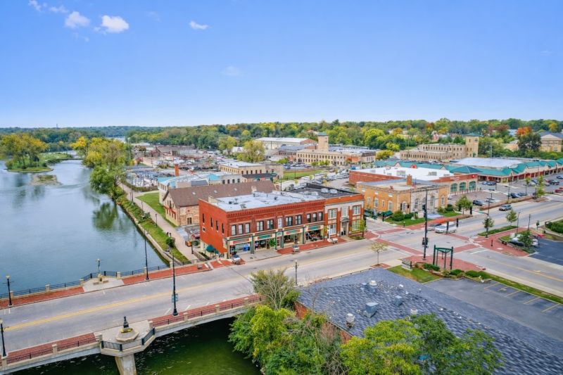 Batavia Illinois Scavenger Hunt hero photo