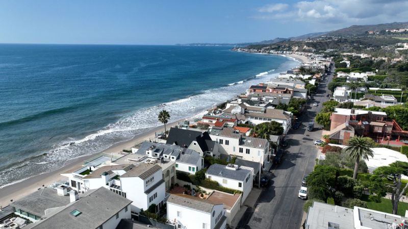 Malibu California Scavenger Hunt hero photo