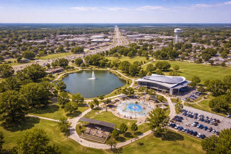 Moore 寻宝英雄照片