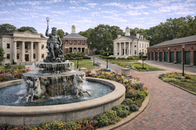 Staten Island: Statues, Fountains, and Folklore Scavenger Hunt card image