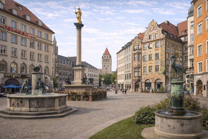 תמונת כרטיס של חיפוש אחר המטמון&colon; אגדות סמטאות מינכן ומציאות קטנות