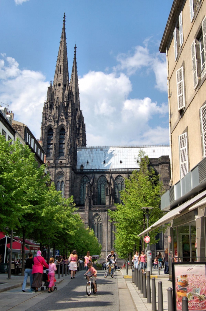 Clermont-Ferrand France  Day Trip Photo 1