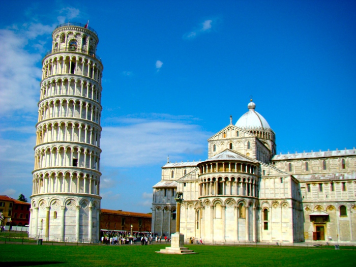 Pisa Italy  Day Trip Photo 1
