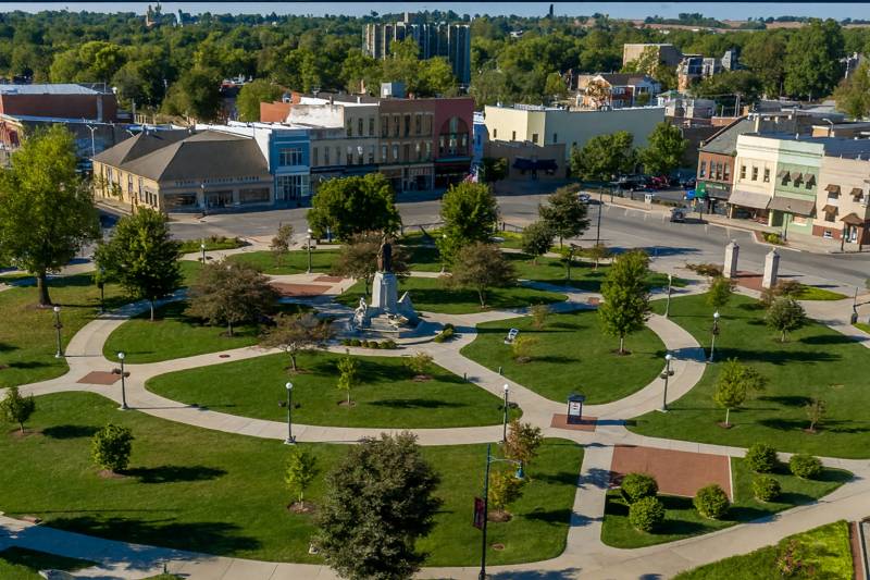 รูปภาพหลัก Illinois College Scavenger Hunt