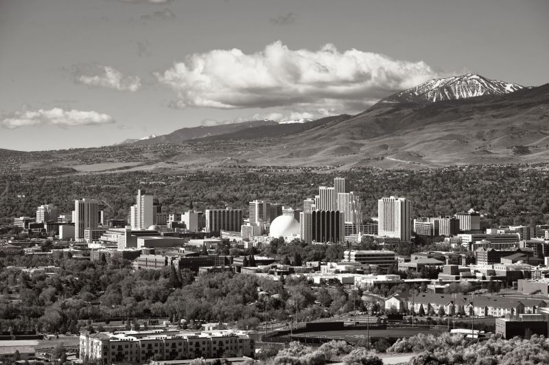 Фото для главного экрана Reno Ghost Tour