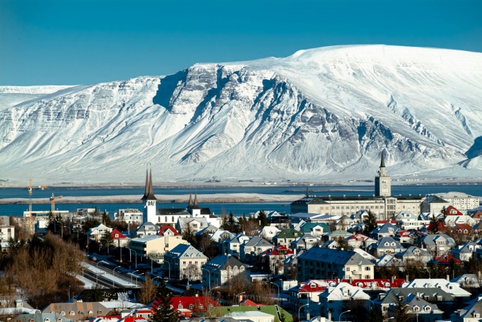 Ingolfur Square Scavenger Hunt In Reykjavik