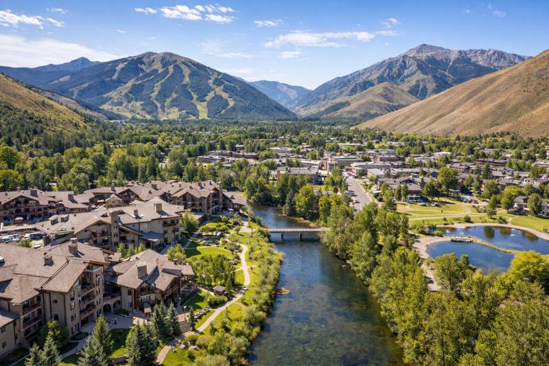 Sun Valley Riverfront Ramble & Mountain Views Scavenger Hunt card image