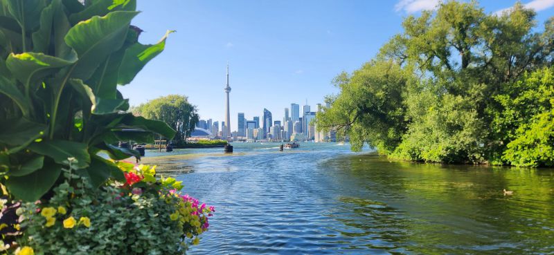 Toronto Island Hopping Scavenger Hunt card image