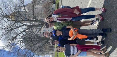 Hartford Aarteenetsintä Tiimivalokuva